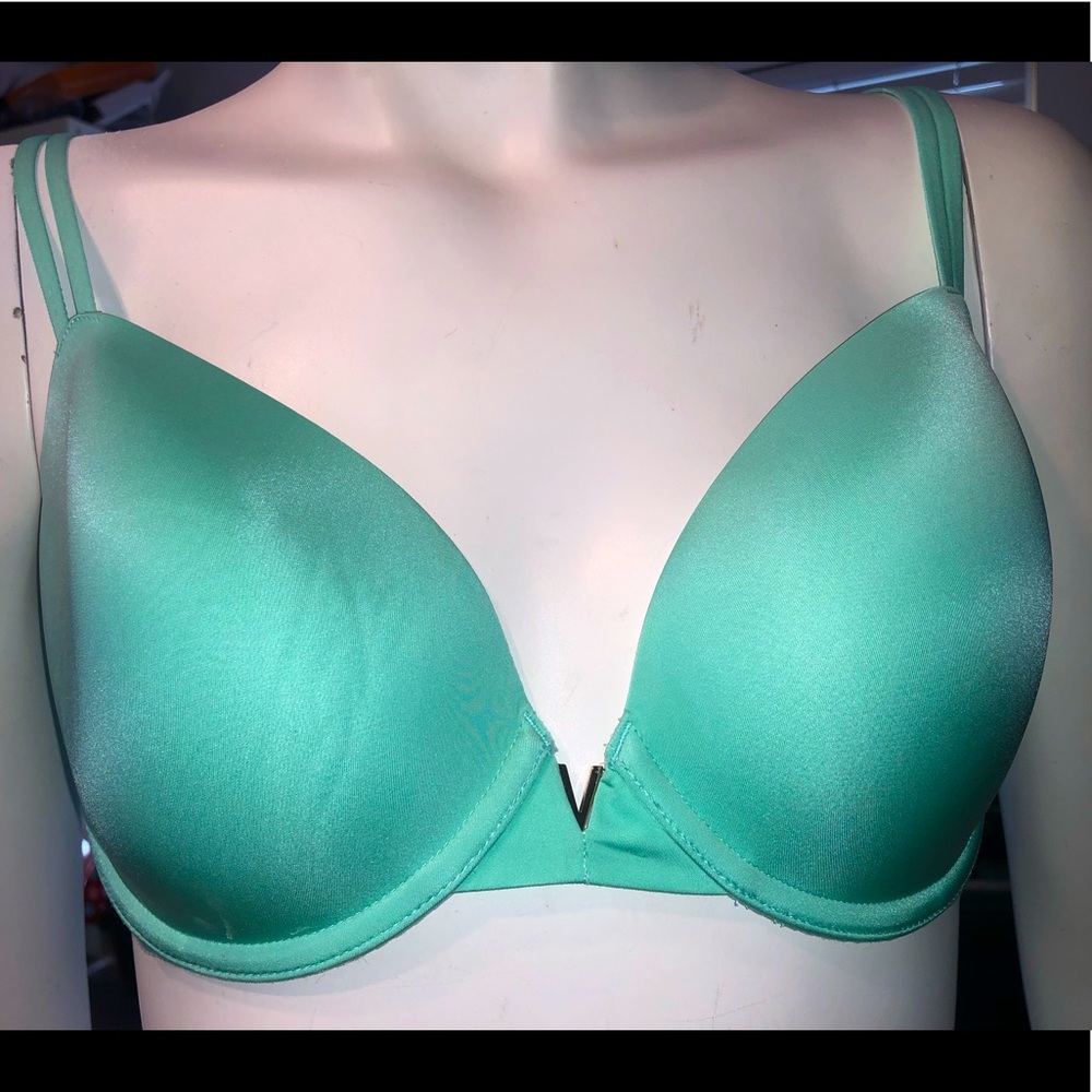 VS lightly lined Demi bra 34D full coverage